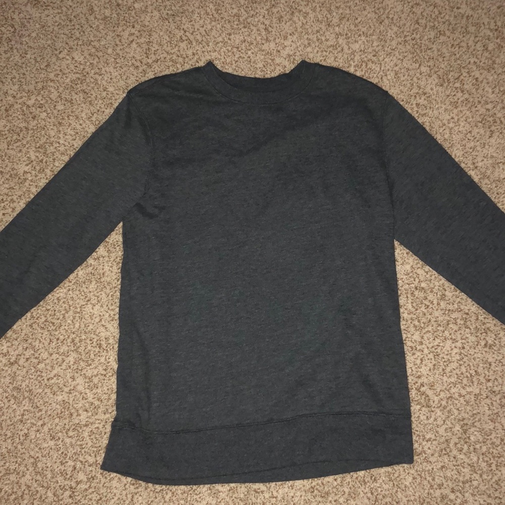 Men’s M crewneck sweater